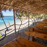 Beachfront Vala With A Swimming Pool