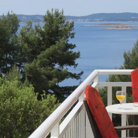 Apartment Beachfront Vala With A Swimming Pool Orebic